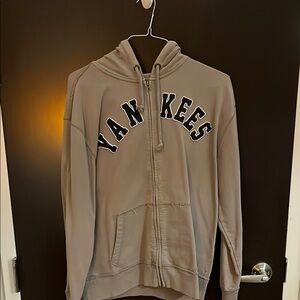 Gray Yankees Hoodie